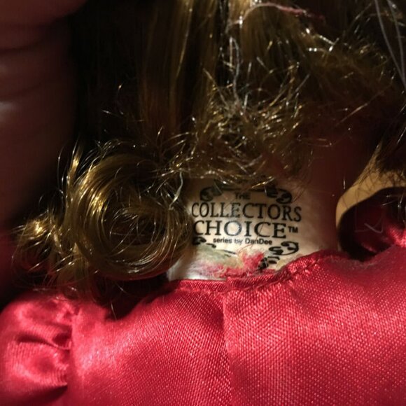 COLLECTORS CHOICE SERIES BY DANDEE PORCELAIN MUSICAL DOLL - Picture 10 of 10